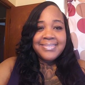 Meet your Posher, Kendra